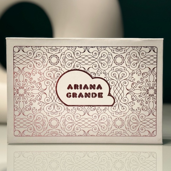 Ariana Grande Cloud Pink 2.0 Playing Cards - Pink Blue Limited Edition NIB NEW - Picture 1 of 3